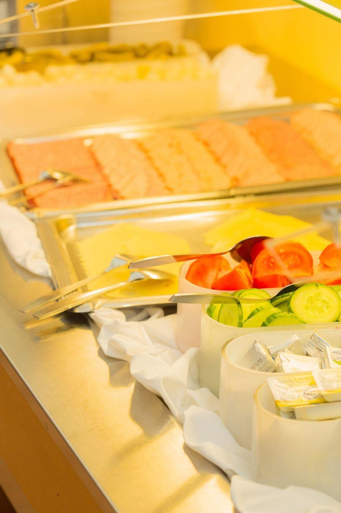 Allyouneed Hotel Vienna2 Экстерьер фото