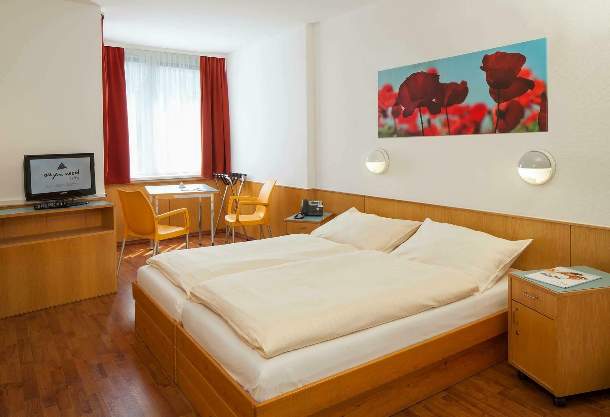 Allyouneed Hotel Vienna2 Экстерьер фото
